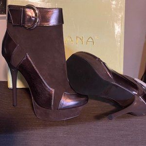 Liliana Sarafina Brown/Bronze Stiletto Platform Booties W/ Zipper Size 7.5